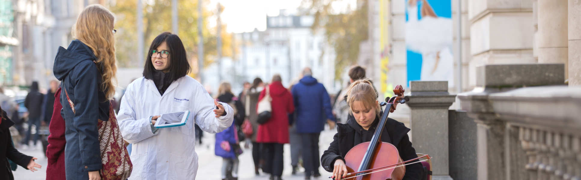 An Imperial researcher and musician engage members of the public on Exhibition road