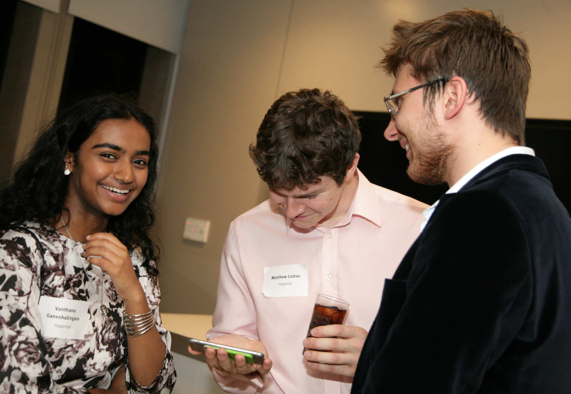 Students from Imperial and MIT met to exchange stories and experiences