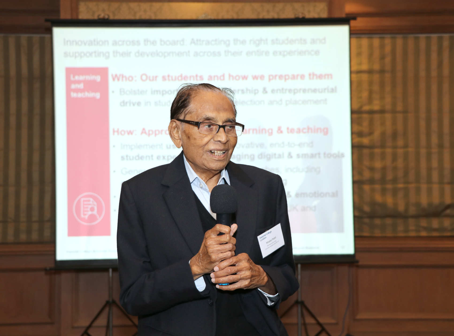 Dr Hiralal Patel, one of Imperial's oldest alumni, addresses the room