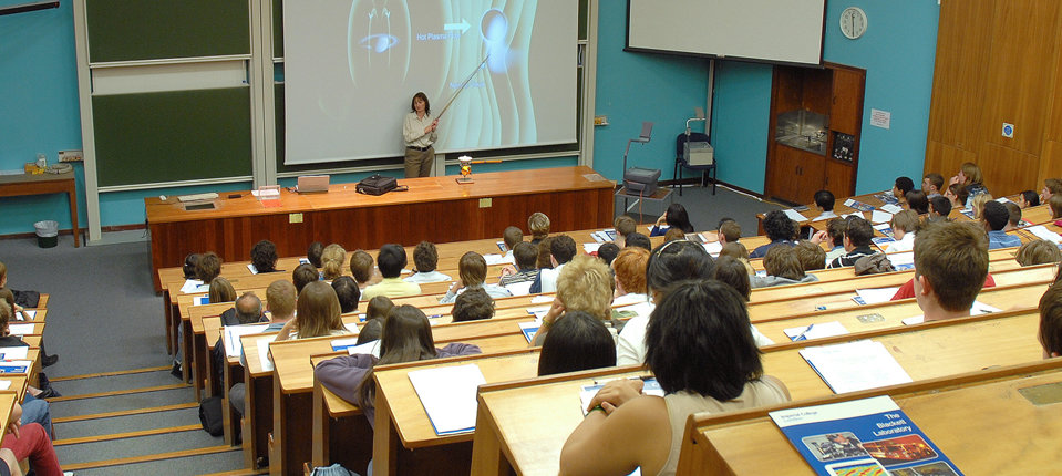 Department of Physics  Faculty of Natural Sciences 