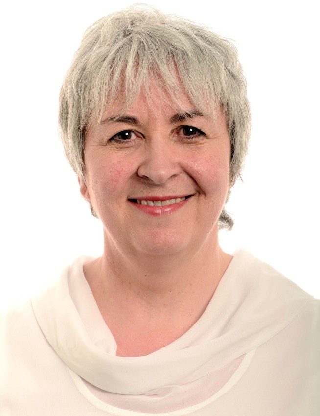 Lesley Rawlinson, Laboratory Manager