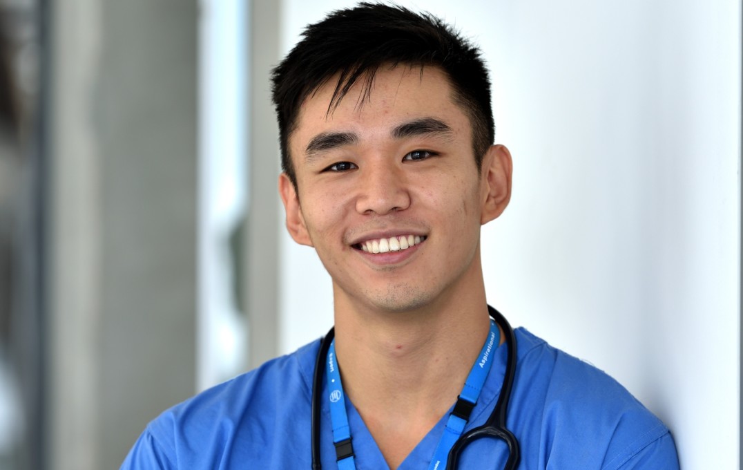 Dr Brian Wang