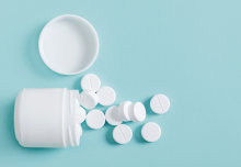 Aspirin cuts heart attack risk but increases chance of dangerous bleeding