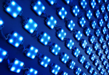 Layer of nanoparticles could improve LED performance and lifetime