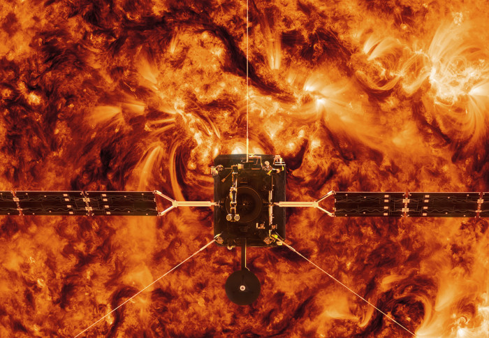 Illustration of the spacecraft facing the Sun