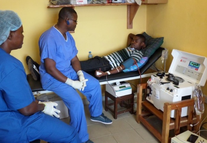 Convalescent plasma donation at the blood bank Connaught Hospital, Freetown Credit: Professor Calum Semple