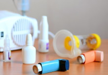 Social disadvantage in the UK has a lasting impact on childhood asthma 