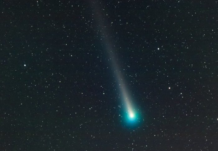 Comet Leonard photographed with an astronomical telescope