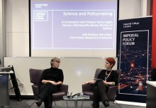 Government science adviser encourages more researchers to influence policy