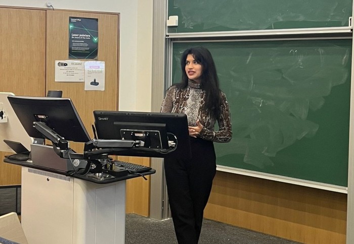 Jasneet Kaur Taak guest lectures at Imperial College London