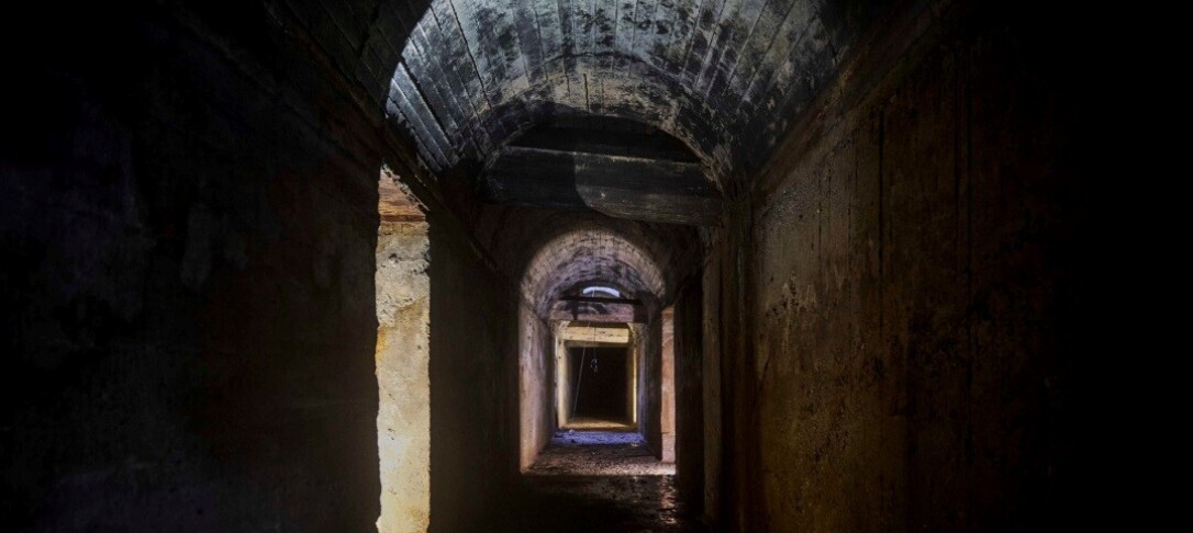 Underground tunnel with many passages