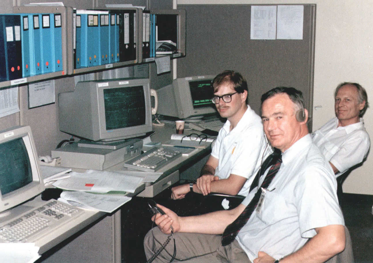 The Imperial College team at Ulysses magnetometer  switch on, October 1990