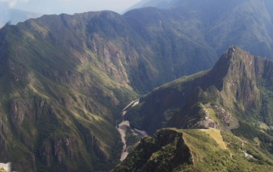 A panoramic view from the top of Machu Picchu mountain (Alby Roseveare) 
