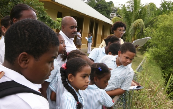 More outdoor education with Terence Vel, Wildlife Club Seychelles coordinator