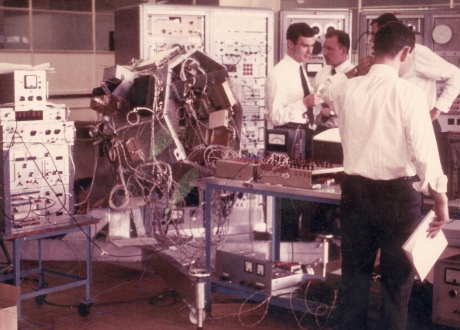 The assembly of the prototype of HEOS-1 in 1966 (Prof. Balogh is on the left).