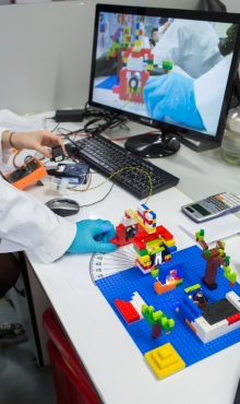 The LEGO Spectrometer in action