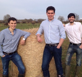 BioNet stand with hay bale