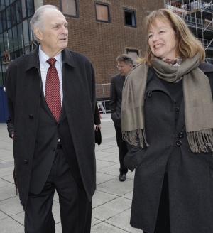 Alan Alda and Professor Alice Gast