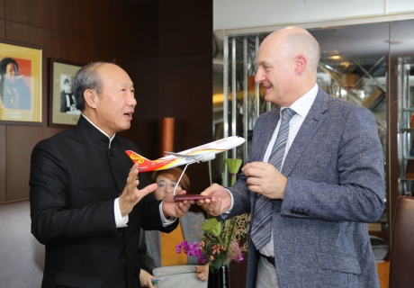 Professor David Gann, Vice President (Innovation) also celebrated the signing with Mr Feng Chen, HNA co-founder, at the World Economic Forum in Dalian. 
