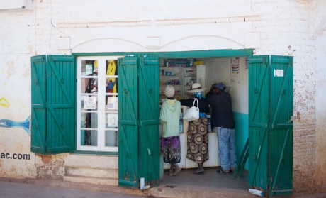 Malaria in Madgascar Pharmacy (Credit Lan Andrian)