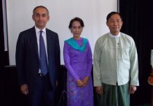 Lord Darzi meets Suu Kyi to support healthcare reform in Burma 