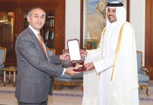 Lord Darzi receives Qatari honour