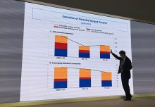 Outstanding young scientists participate in World Economic Forum meeting