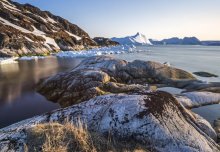 Greenland's ice sheet closely tracks global climate changes
