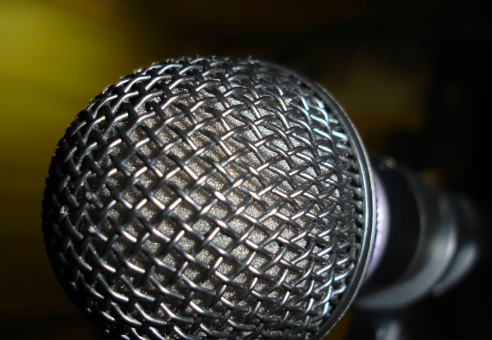 Microphone