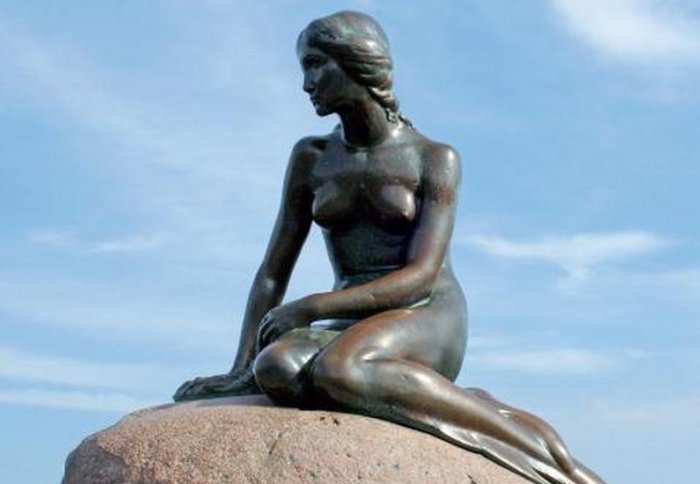 Little mermaid statue in Copenhagen, Denmark