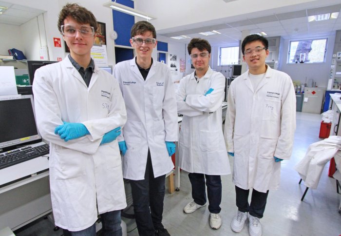 Stanislav Piletsky, Zeyu Yang and Christian Zagar from the Department of Chemistry and medical student Simon Rabinowicz in a lab