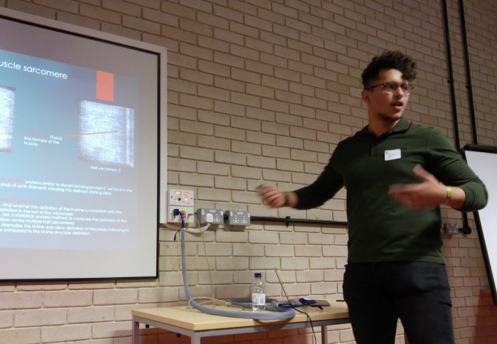 Ahmed Elgharably presenting at the Cryo Microscopy Group November meeting in Birmingham