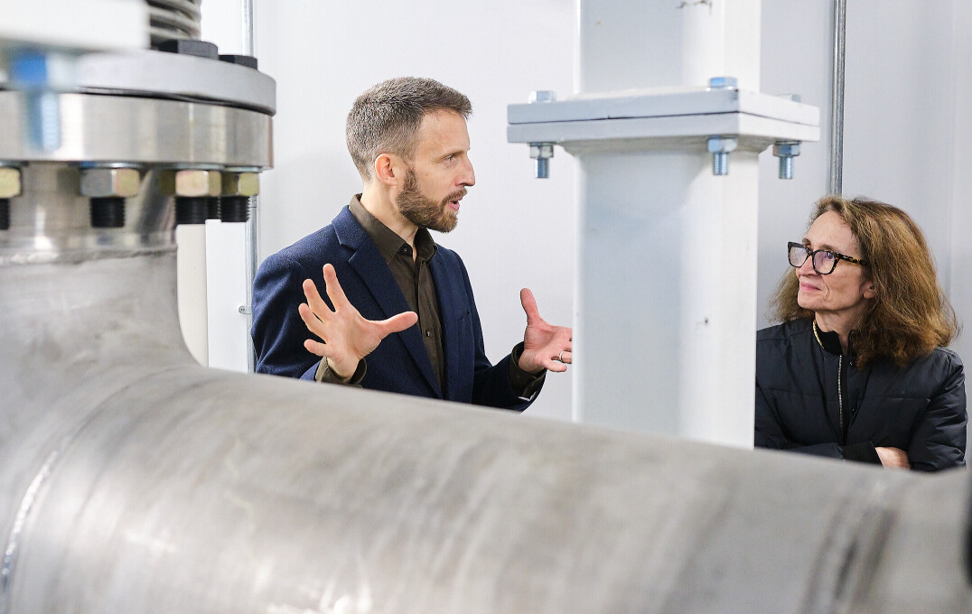 Paul Bruce, Reader in High-Speed Aerodynamics, speaking to Leslie Patel