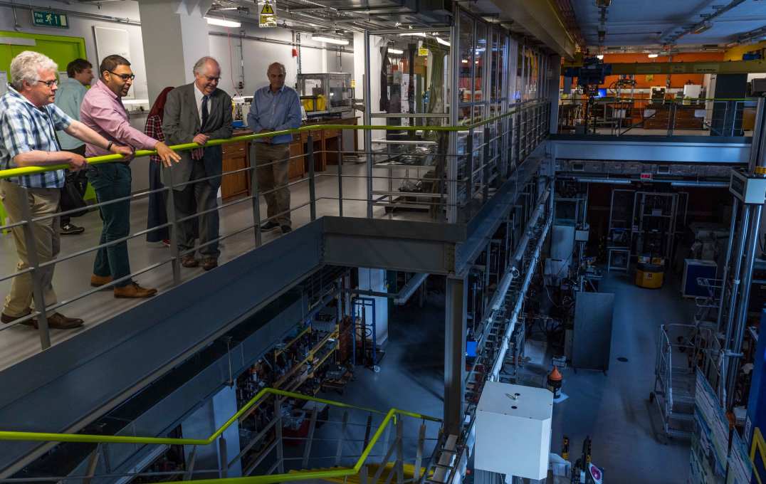 Alumni tour the Composite Centre