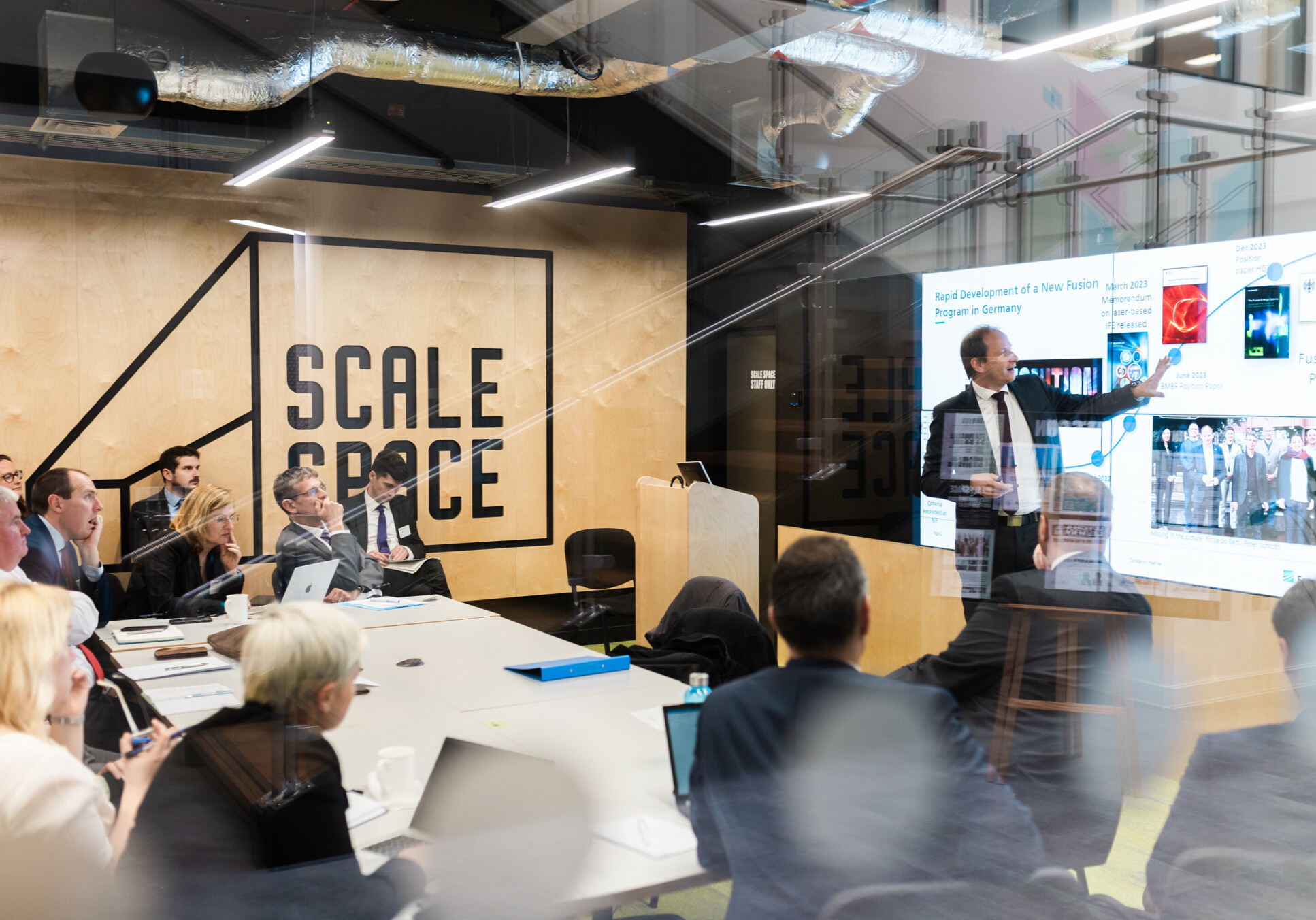 Fusion Roundtable with UK and Germany researchers and delegates